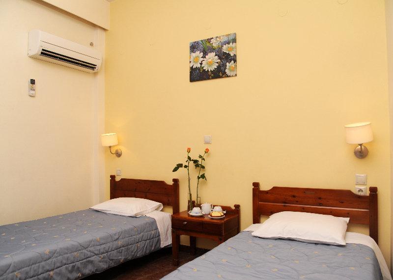 Hotel Elena นาฟปลิโอ ภายนอก รูปภาพ