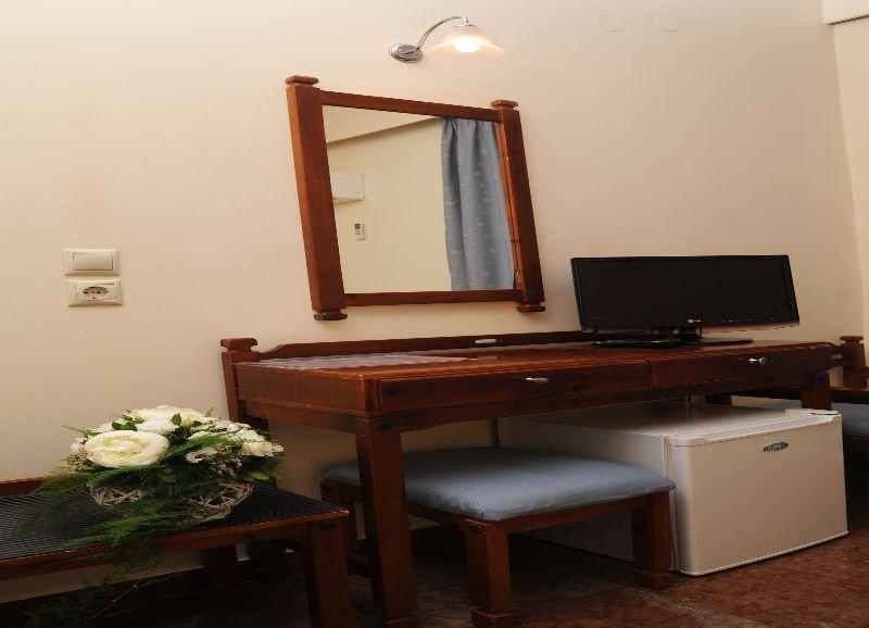 Hotel Elena นาฟปลิโอ ภายนอก รูปภาพ