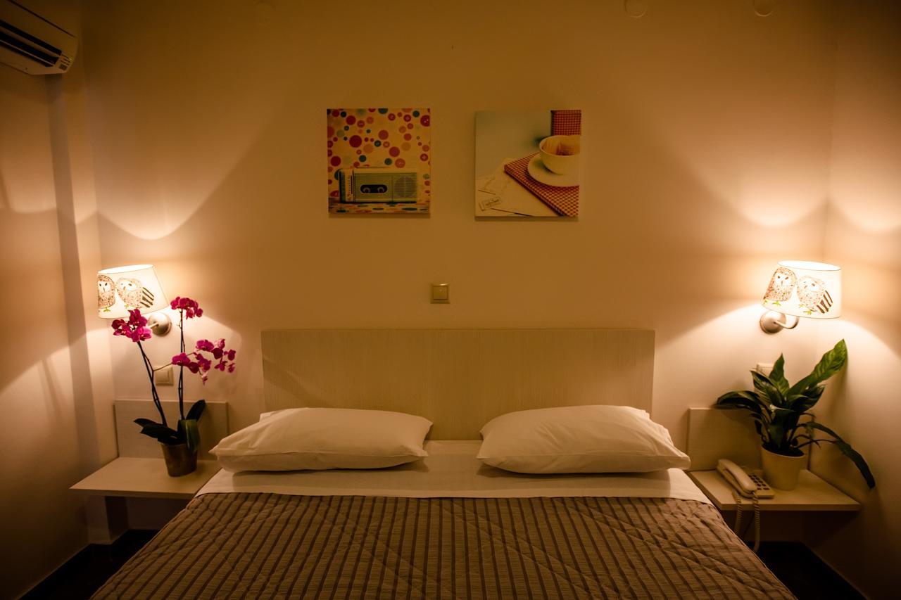 Hotel Elena นาฟปลิโอ ภายนอก รูปภาพ